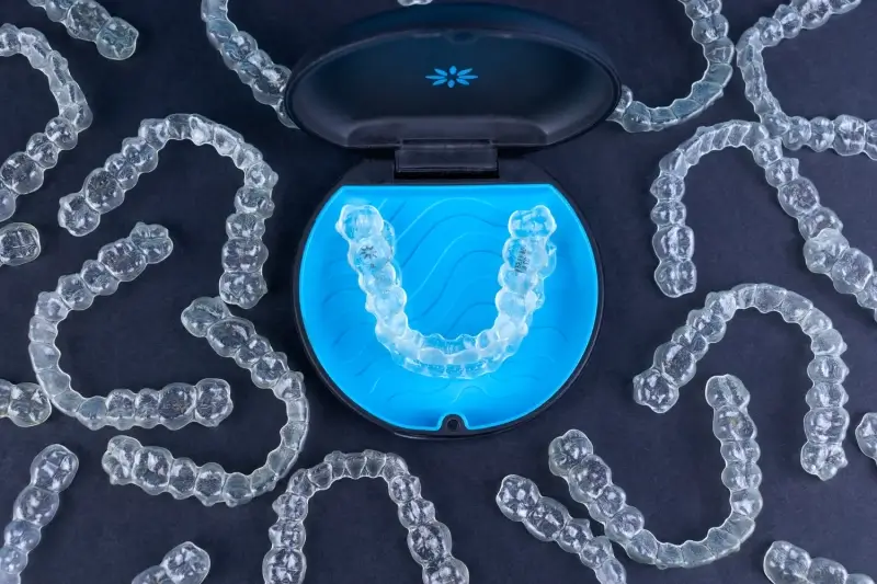 Nakładki ortodontyczne Invisalign